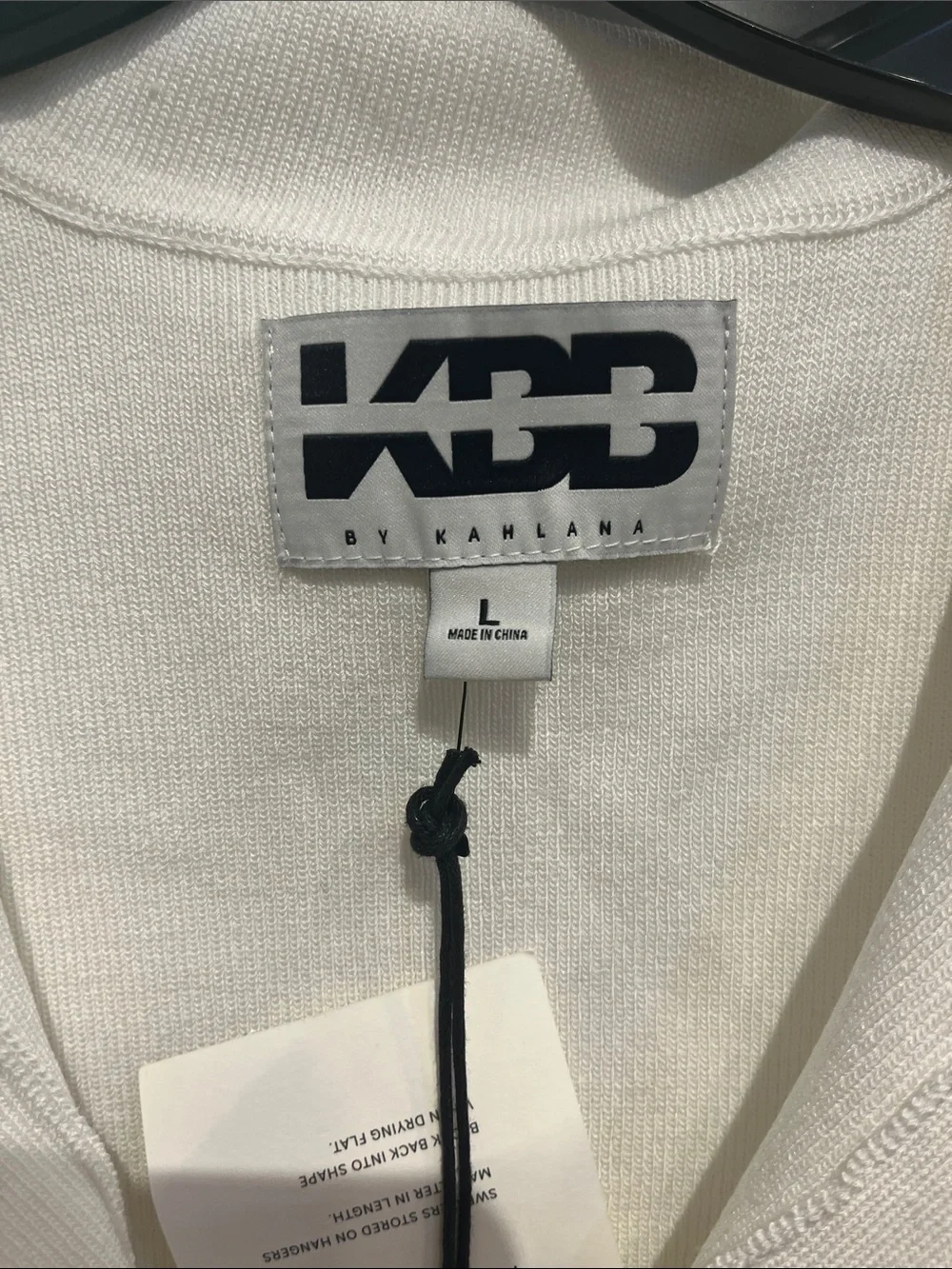 KBB by KAHLANA Women’s Short Sleeve Boxy ‘The Cropped Polo Sweater’ WHITE - Picture 5 of 9